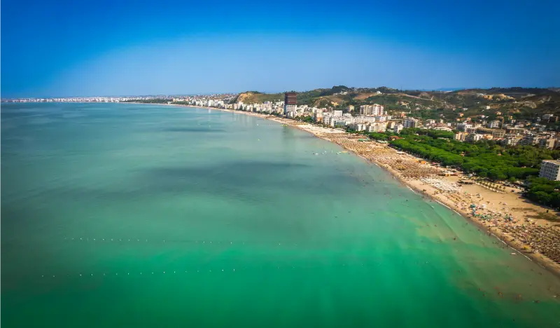 Nightlife in Durrës: Vollga, Beach Bars, Golem and Evening Entertainment