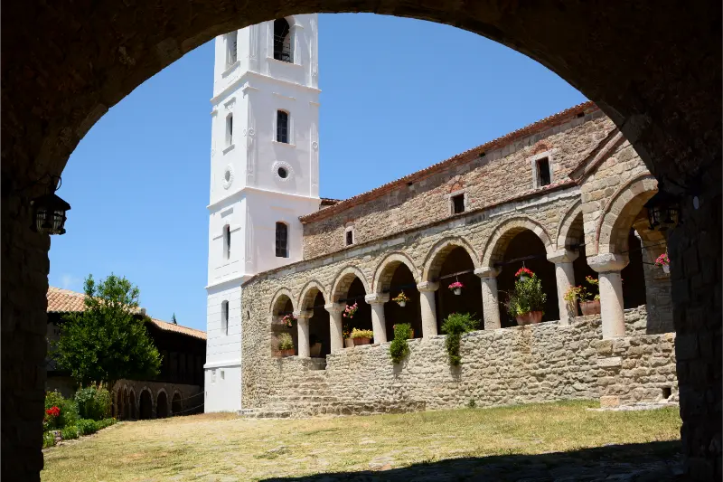 Ardenica Monastery Guide: Byzantine Art, Skanderbeg History and a Stop near Fier
