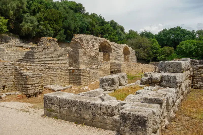 Campervan & Camping in Sarandë & Ksamil: Summer Traffic, Butrint and Southern Albania Tips
