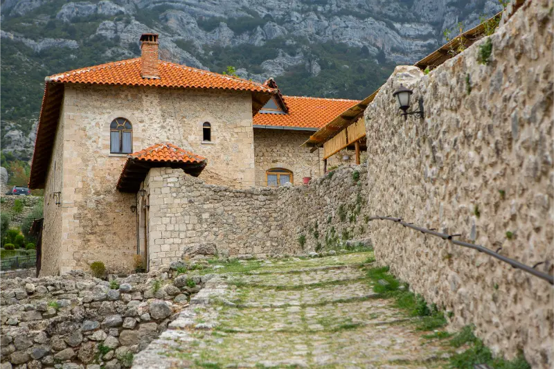 Best Hikes Near Krujë: Sari Salltik, Mount Kruja, Qafë Shtamë and Forest Walks
